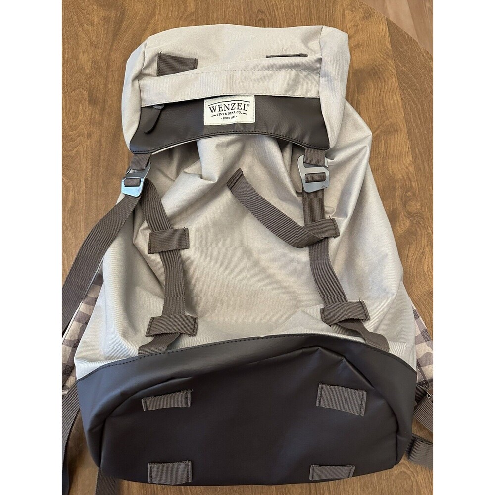 Wenzel Backpack Boulderdasche 30 Liter Capacity Khaki Plaid Discontinued 22x10x9